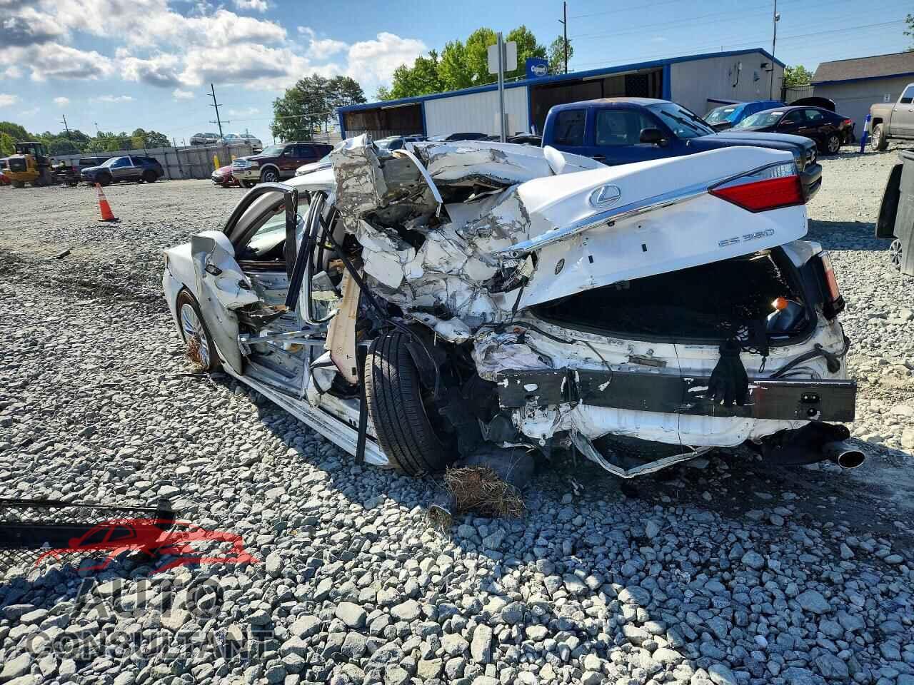 LEXUS ES350 2015 - JTHBK1GG3F2187046