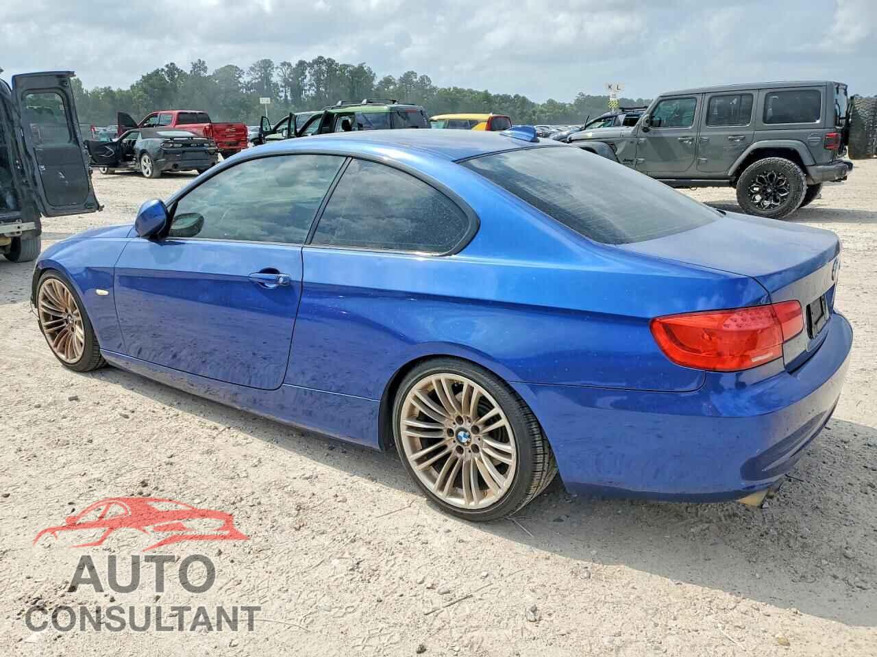 BMW 3 SERIES 2011 - WBAKE5C52BE573600