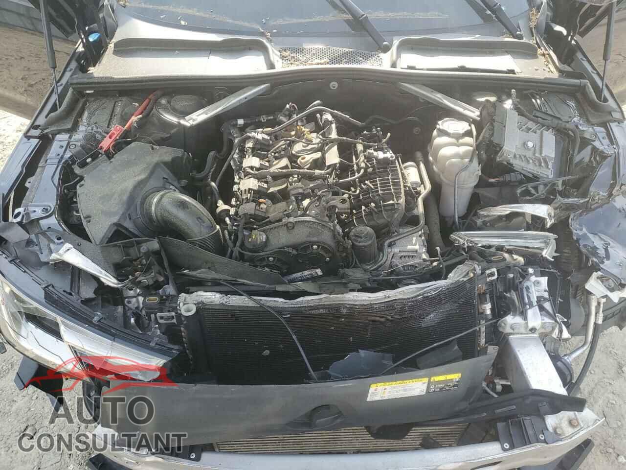 AUDI A4 2018 - WAUDNAF43JA148591