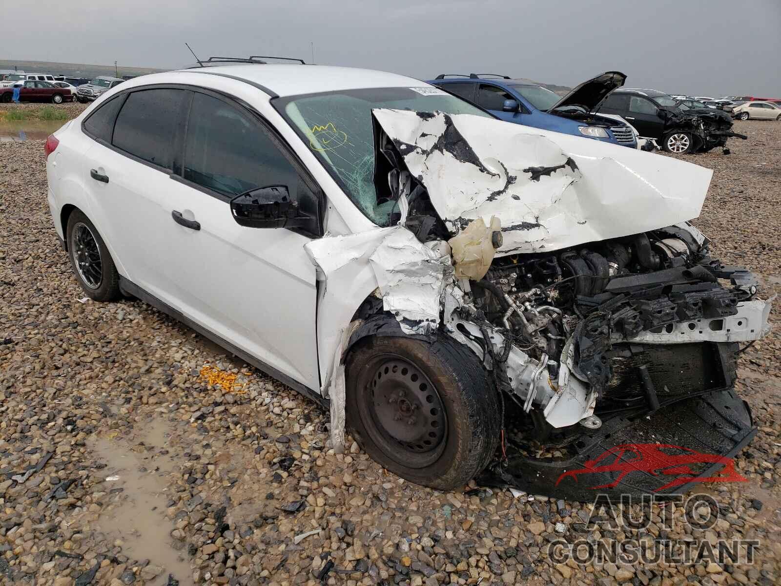FORD FOCUS 2018 - 1FADP3E25JL278679