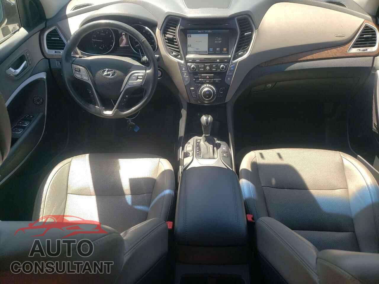 HYUNDAI SANTA FE 2017 - KM8SRDHF0HU212430