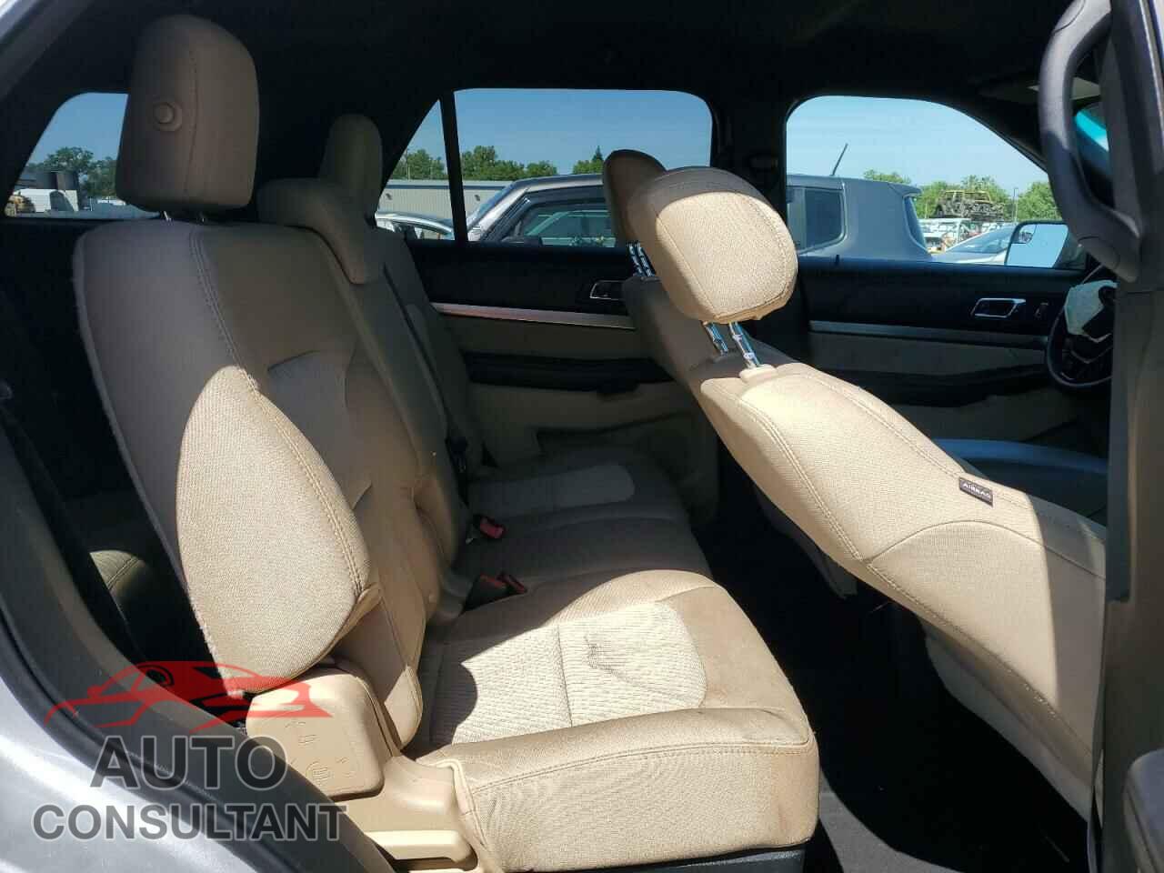 FORD EXPLORER 2017 - 1FM5K8B82HGA27782