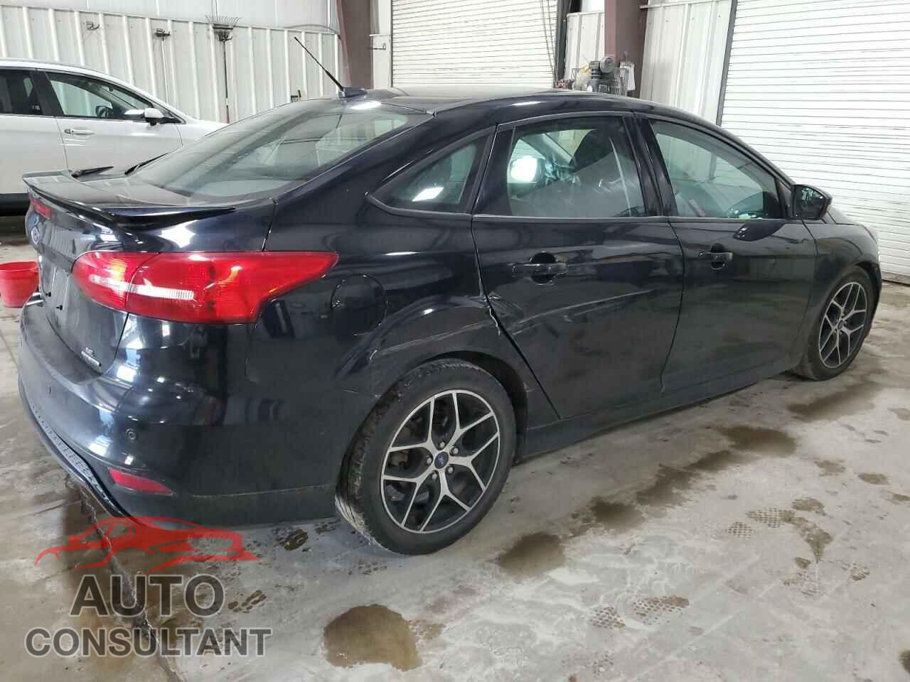FORD FOCUS 2016 - 1FADP3F22GL267226