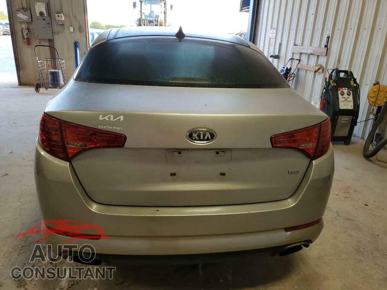 KIA OPTIMA 2011 - KNAGN4A73B5136001