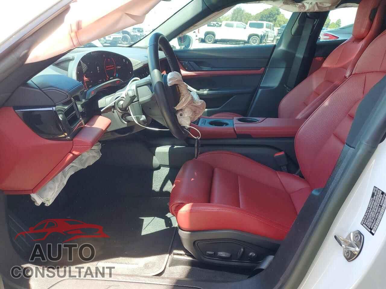PORSCHE TAYCAN 2023 - WP0AA2Y10PSA15061