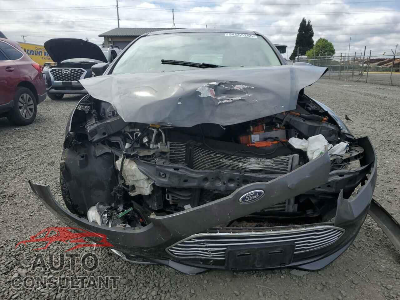 FORD FOCUS 2018 - 1FADP3R46JL217840
