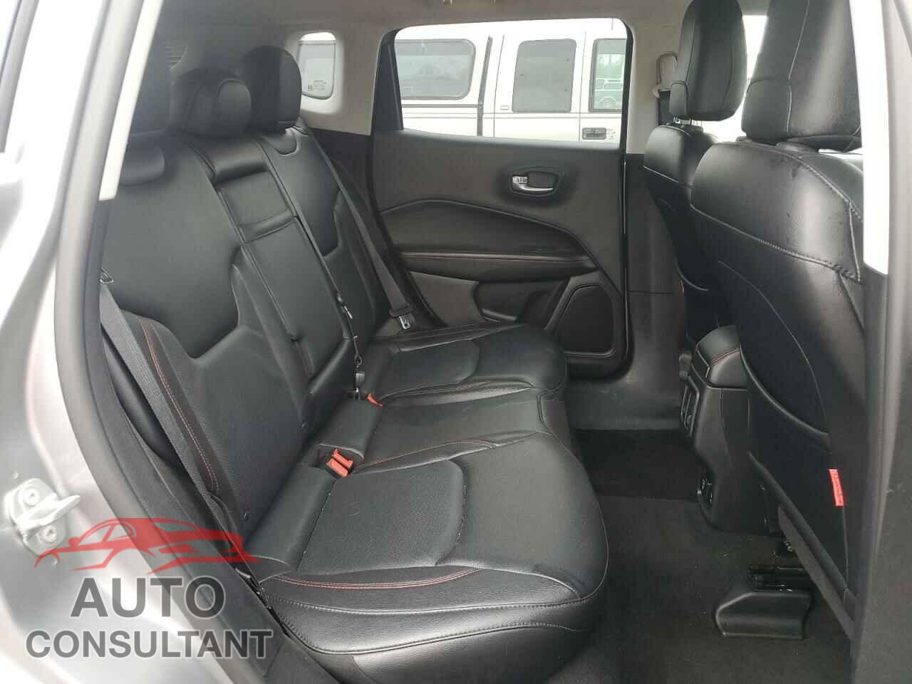 JEEP COMPASS 2017 - 3C4NJDDB6HT689305