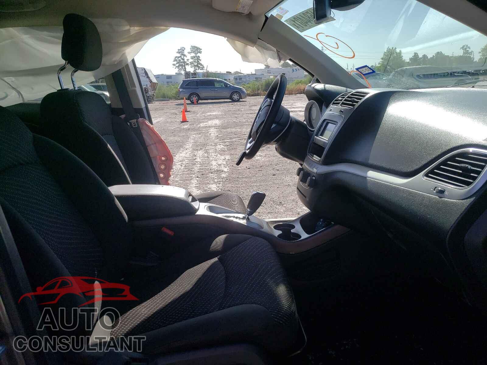 DODGE JOURNEY 2020 - 3C4PDCAB6LT276534