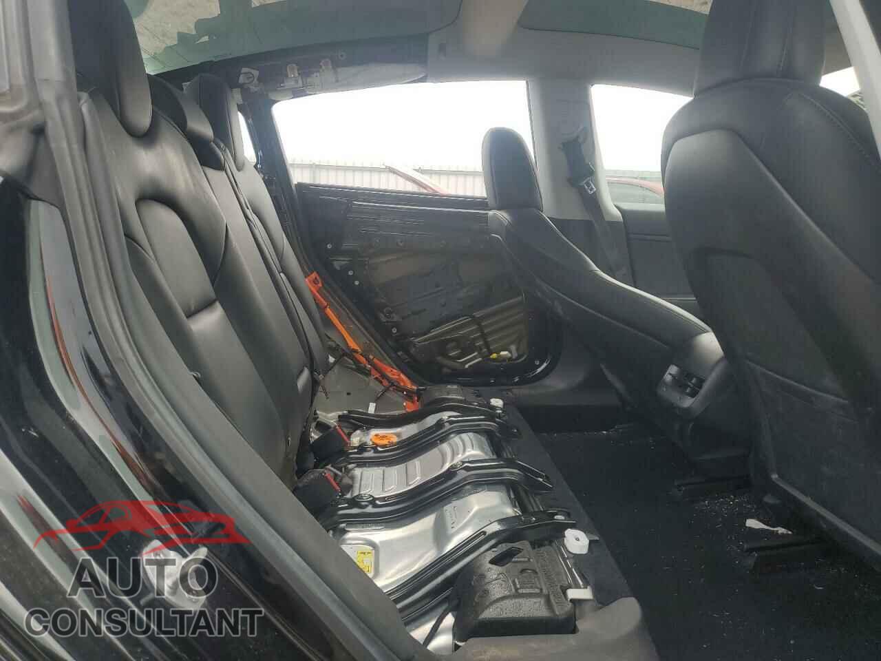 TESLA MODEL 3 2019 - 5YJ3E1EA4KF415767