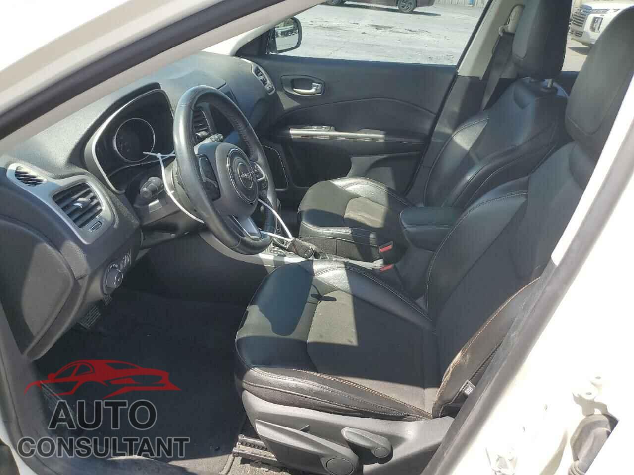 JEEP COMPASS 2020 - 3C4NJCBB4LT258032