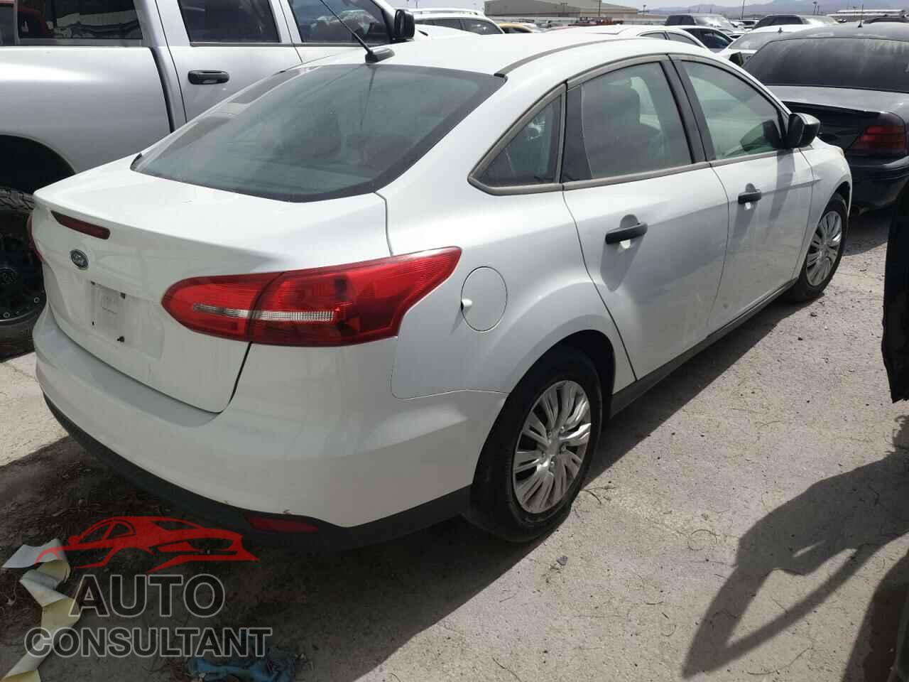 FORD FOCUS 2016 - 1FADP3E27GL325686