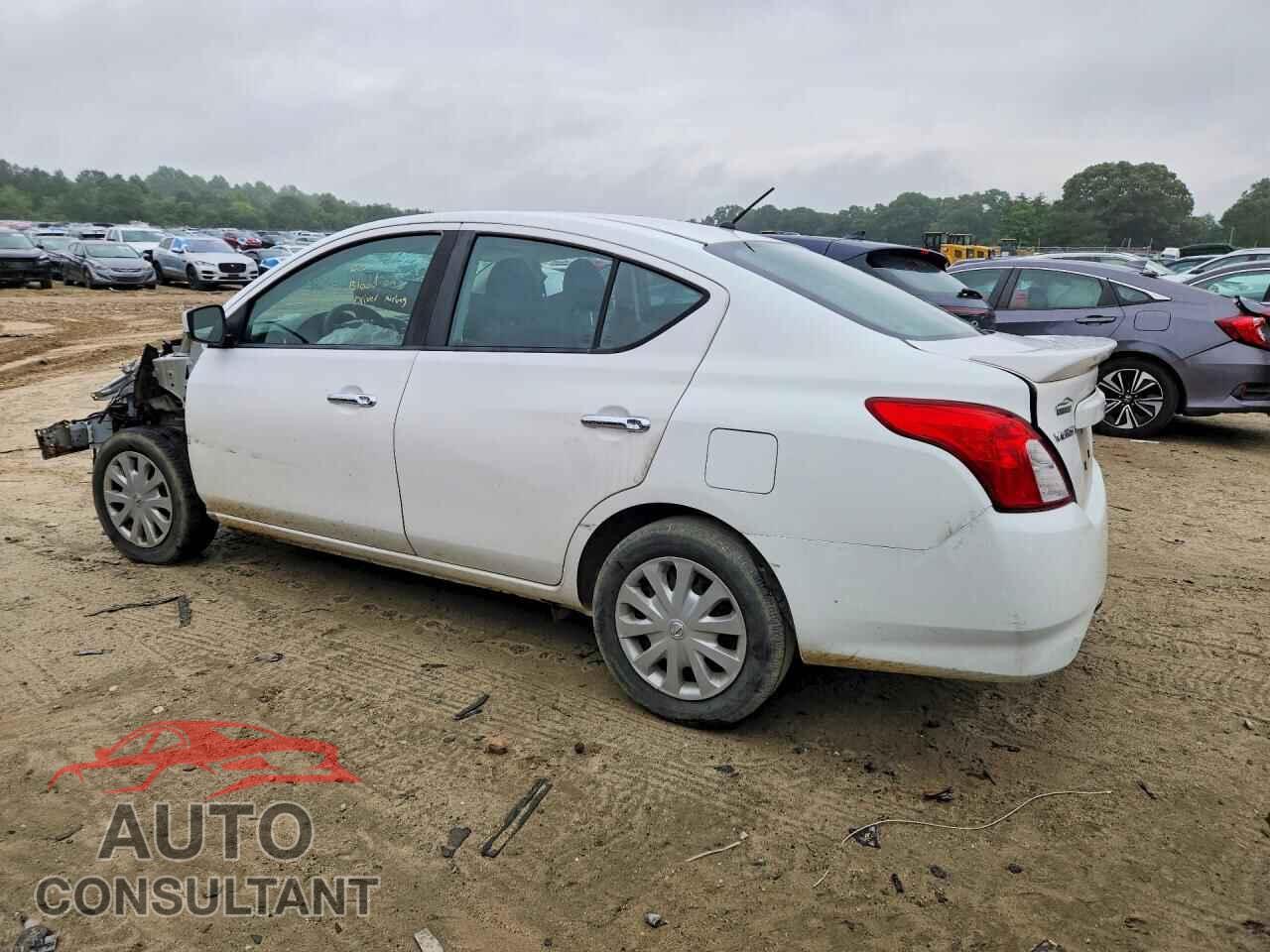NISSAN VERSA 2017 - 3N1CN7APXHL805864