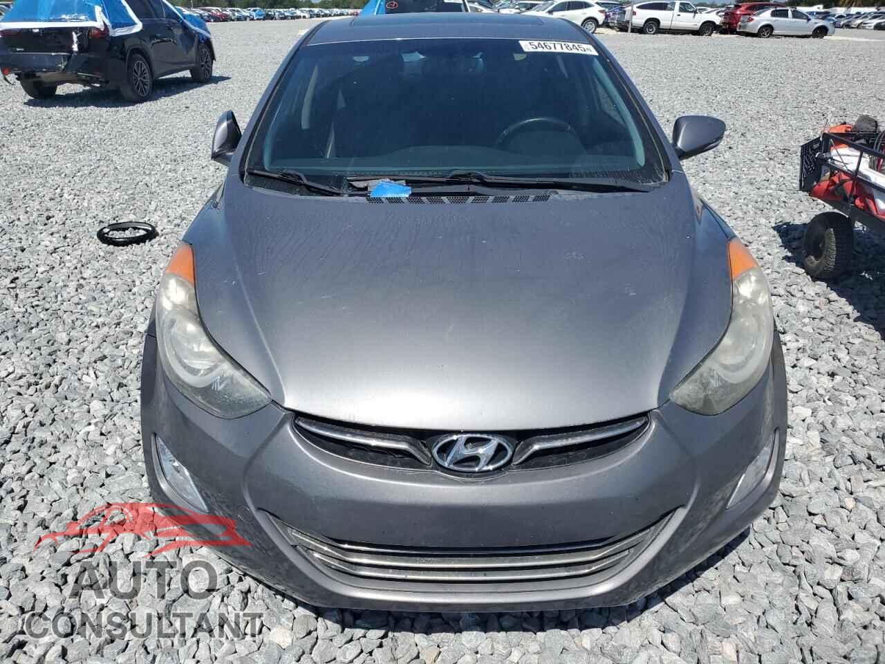 HYUNDAI ELANTRA 2013 - 5NPDH4AE7DH278849