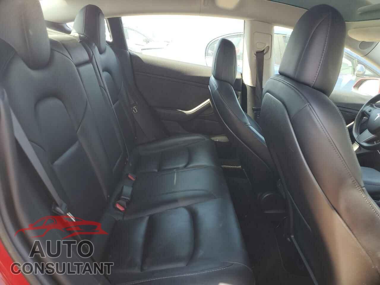 TESLA MODEL 3 2018 - 5YJ3E1EA4JF061733