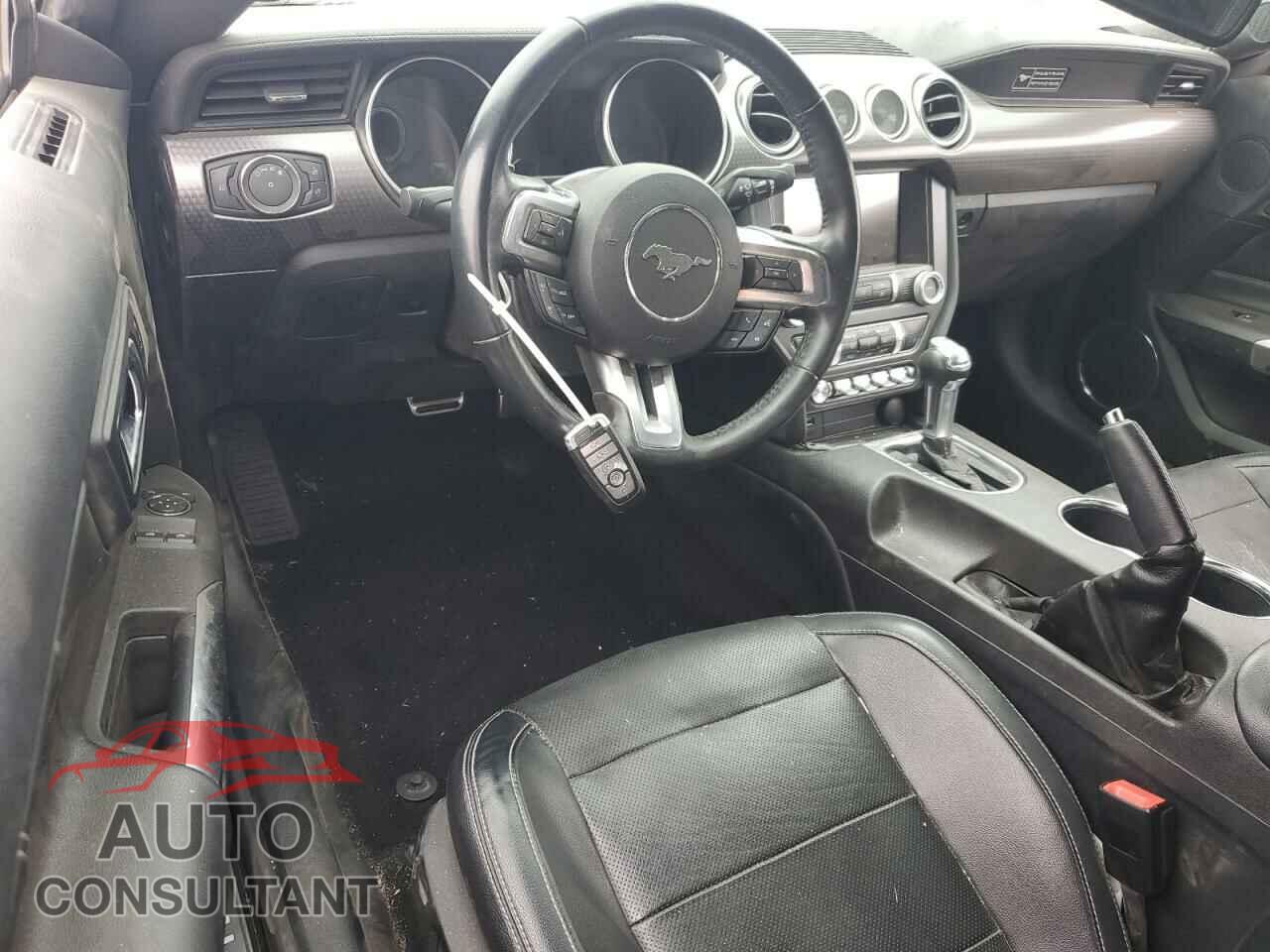 FORD MUSTANG 2020 - 1FA6P8CF4L5146709