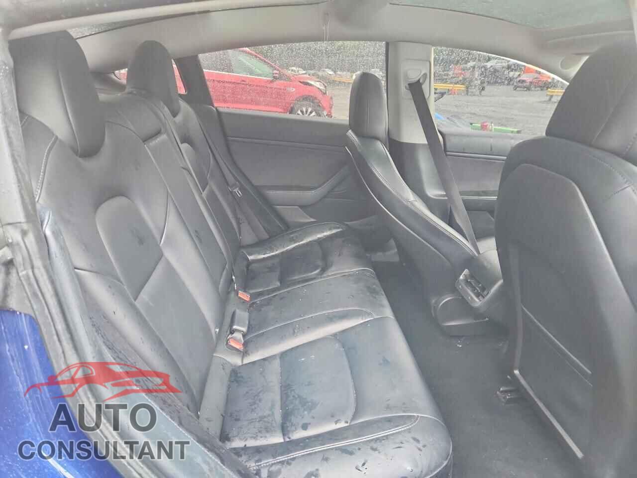 TESLA MODEL 3 2018 - 5YJ3E1EA9JF110196