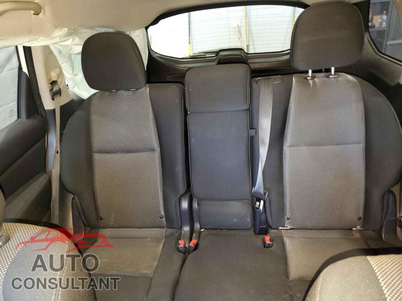 NISSAN PATHFINDER 2017 - 5N1DR2MM6HC673655