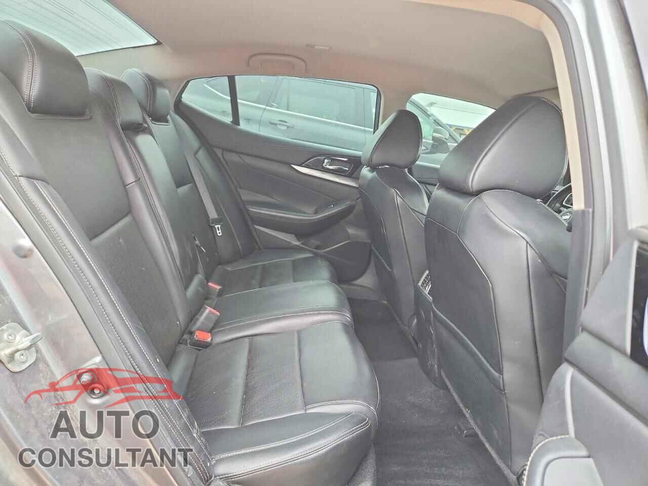 NISSAN MAXIMA 2020 - 1N4AA6CV5LC361972