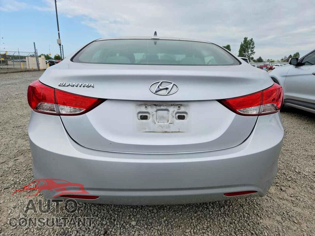 HYUNDAI ELANTRA 2013 - 5NPDH4AE8DH292548