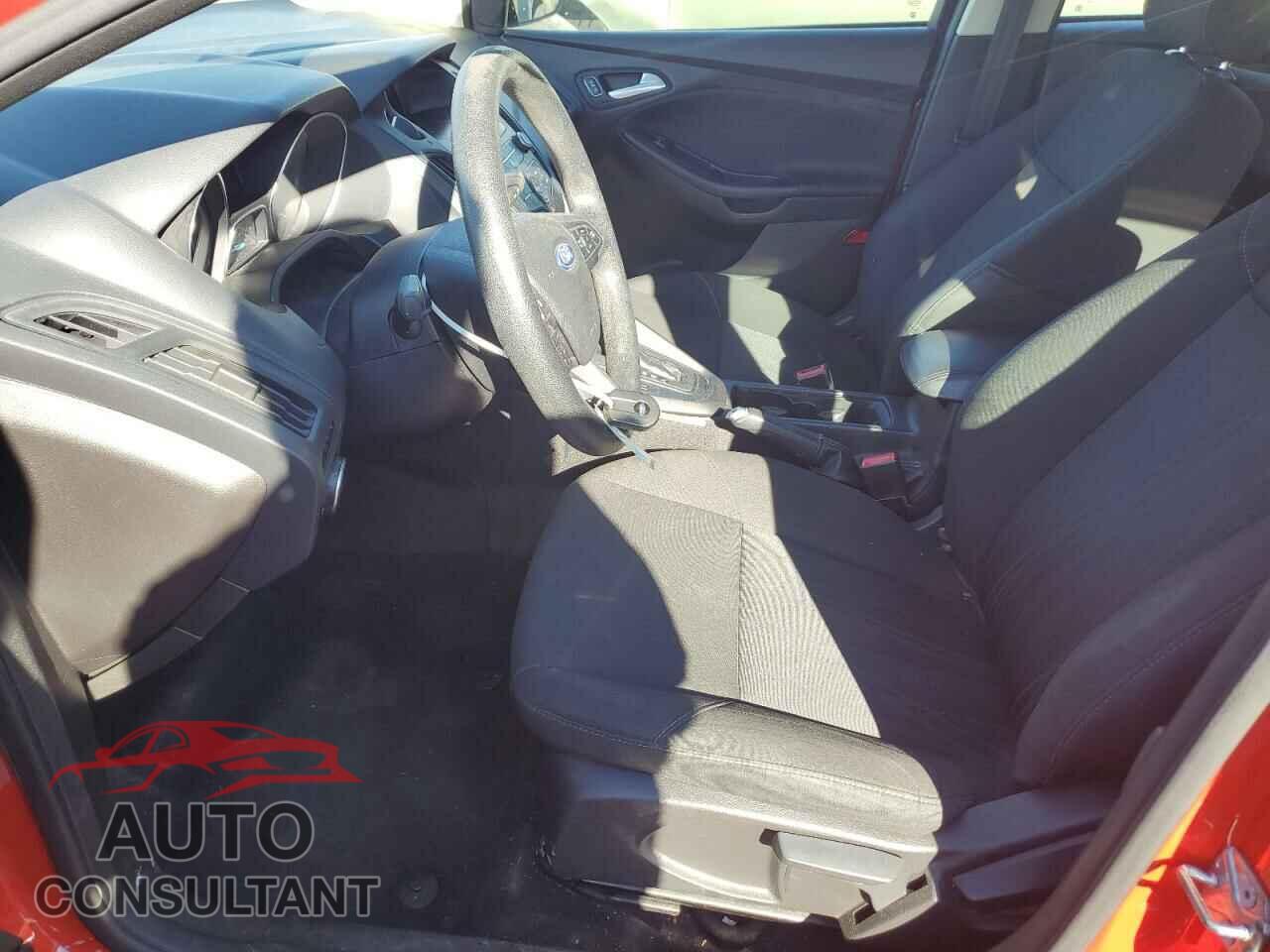 FORD FOCUS 2016 - 1FADP3K20GL276948