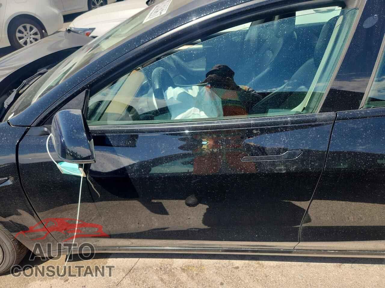 TESLA MODEL 3 2022 - 5YJ3E1EA3NF286666
