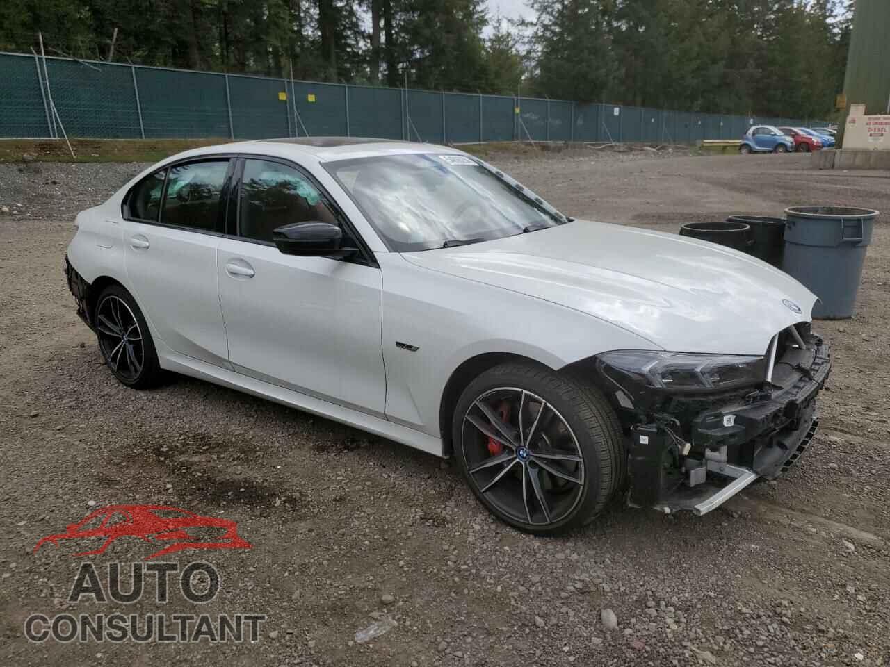 BMW 3 SERIES 2023 - 3MW39FS04P8D23287