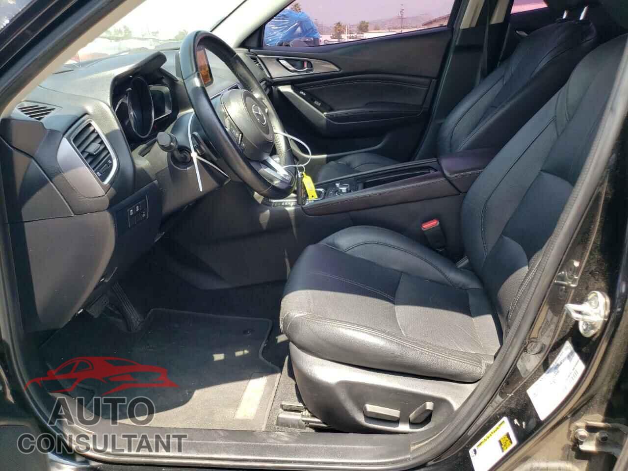 MAZDA 3 2017 - 3MZBN1W31HM129047
