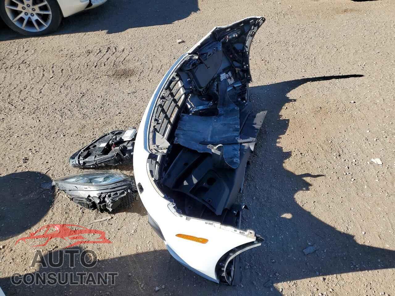 PORSCHE CAYENNE 2017 - WP1AA2A25HKA81511