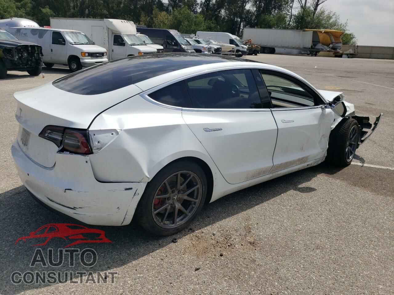 TESLA MODEL 3 2018 - 5YJ3E1EB4JF085278