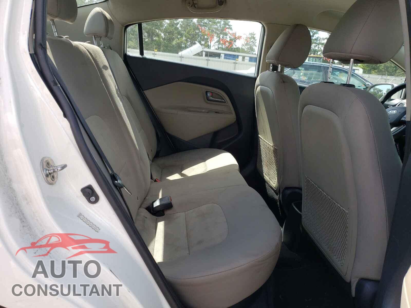 KIA RIO 2016 - KNADM4A31G6553069