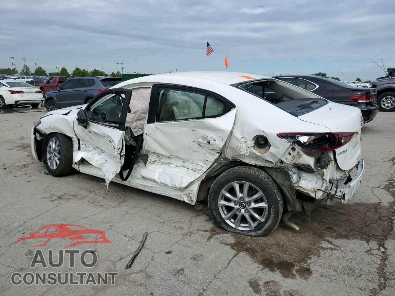 MAZDA 3 2017 - 3MZBN1U71HM120693