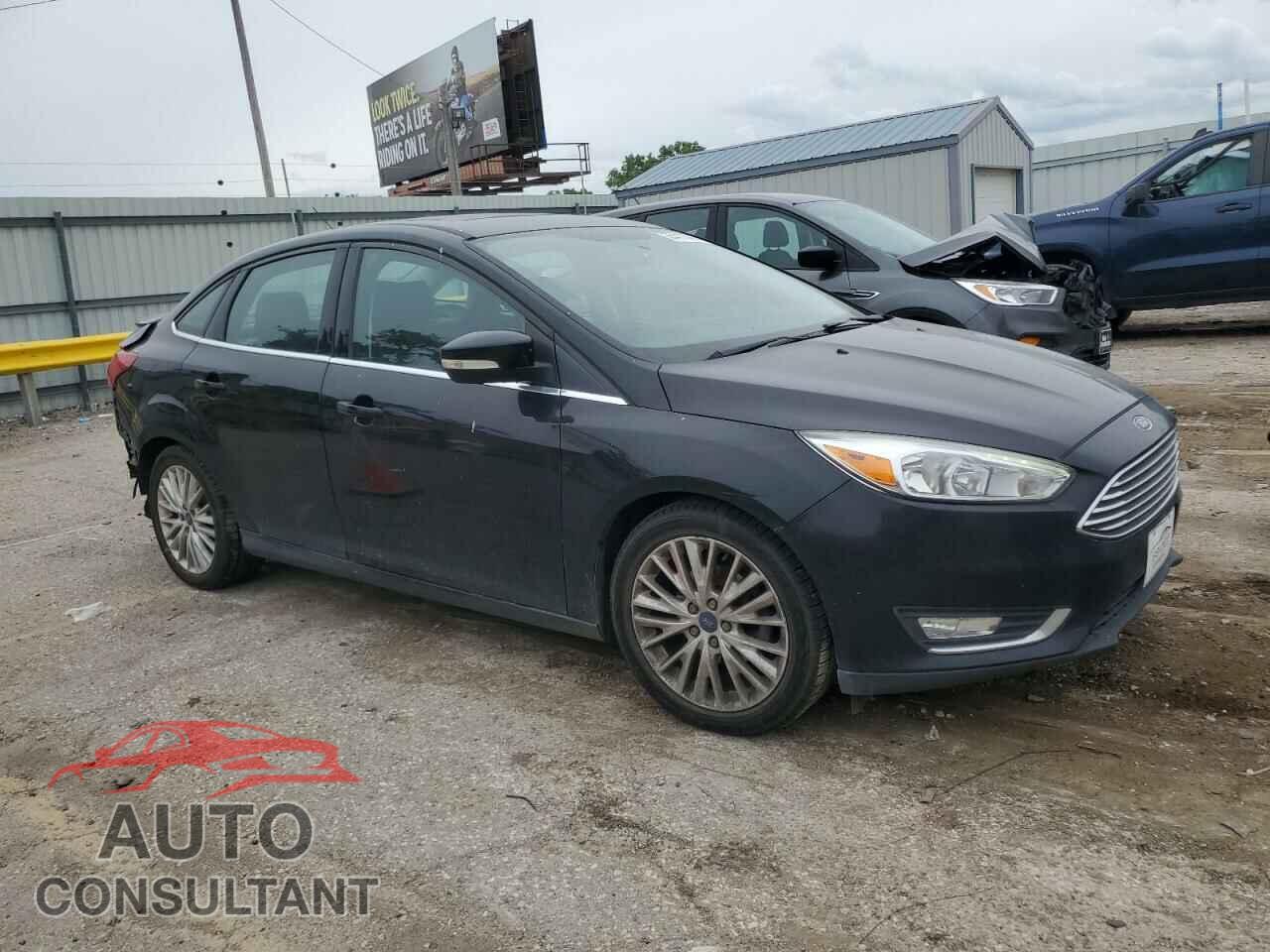 FORD FOCUS 2017 - 1FADP3J23HL218867