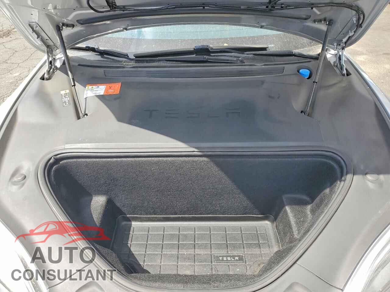 TESLA MODEL S 2018 - 5YJSA1E27JF276751