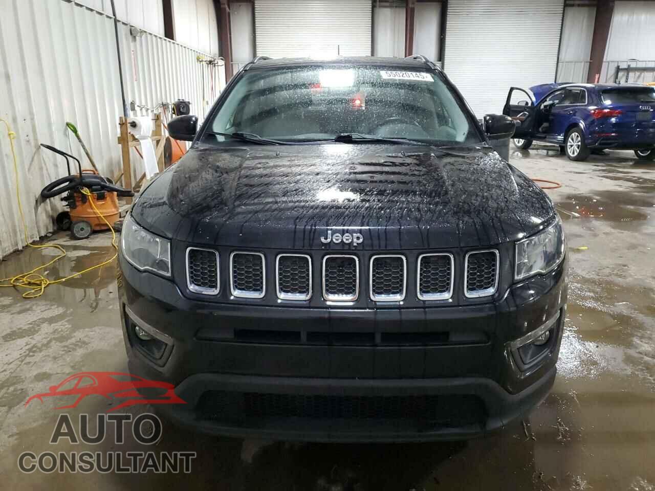 JEEP COMPASS 2018 - 3C4NJDBB3JT179535