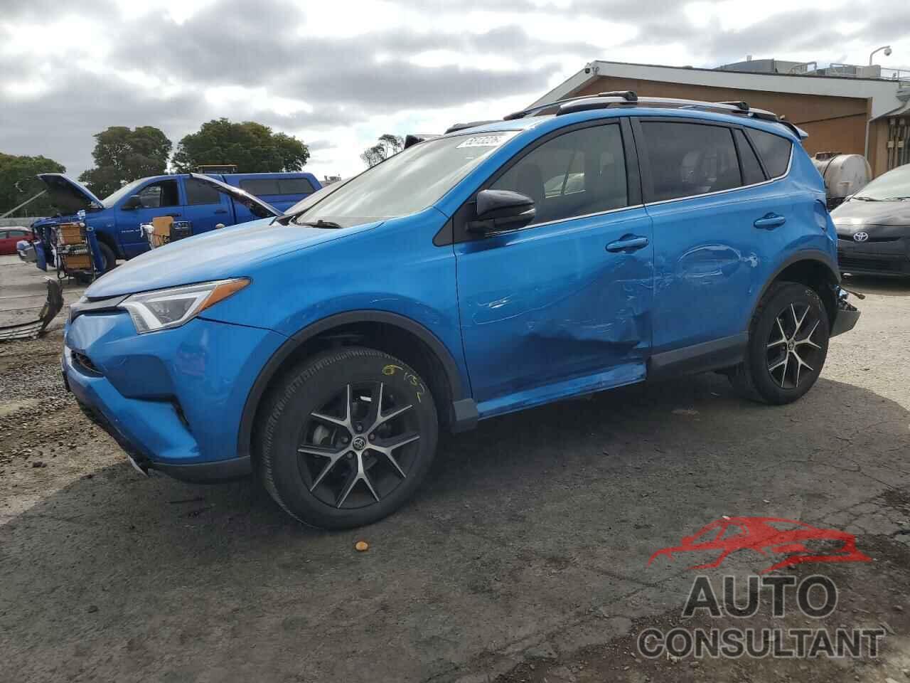 TOYOTA RAV4 2018 - JTMNFREV7JJ208062