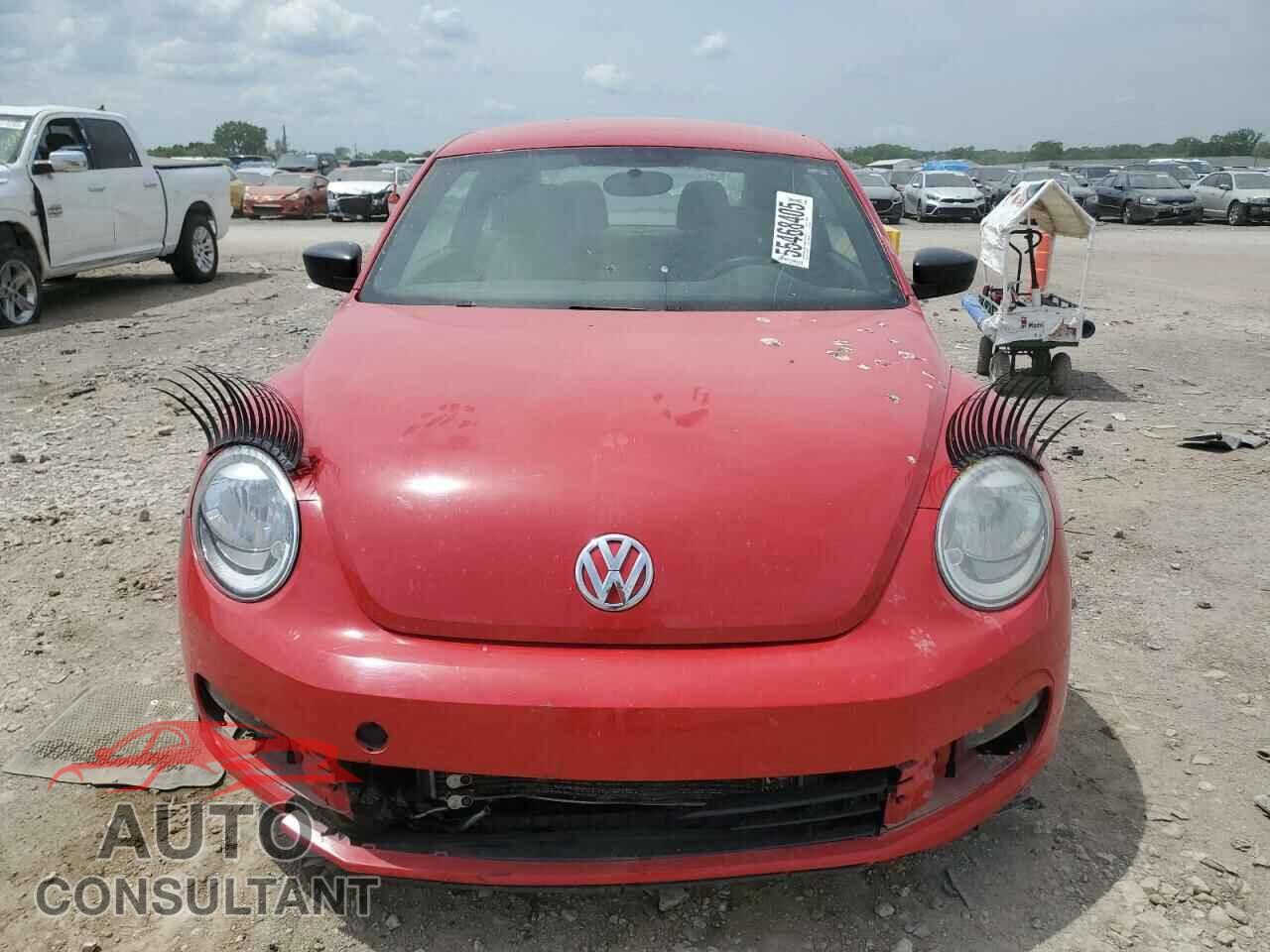 VOLKSWAGEN BEETLE 2012 - 3VWFP7AT7CM616302