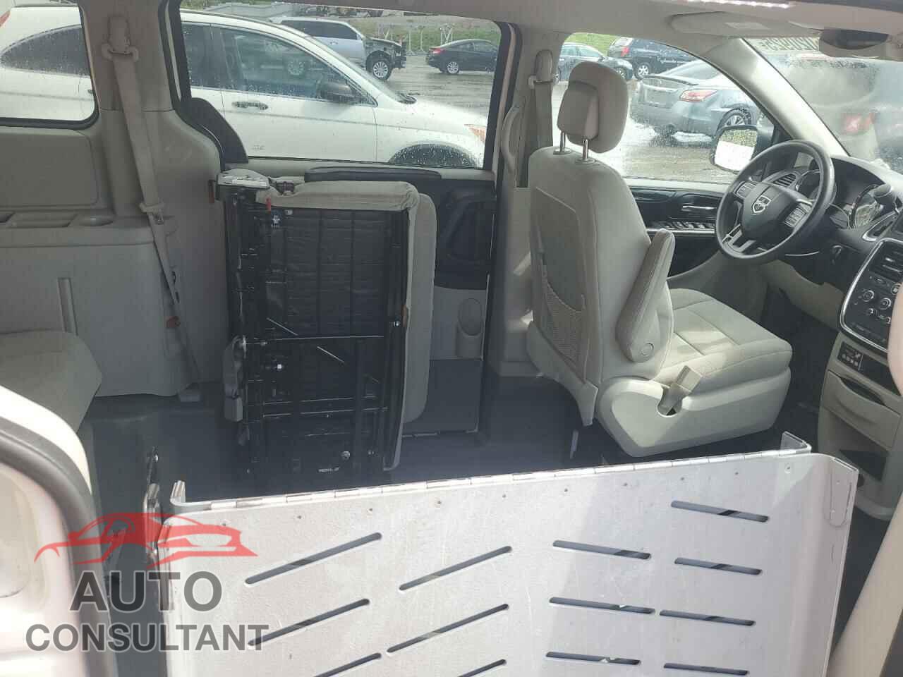 DODGE CARAVAN 2011 - 2D4RN4DG1BR778925
