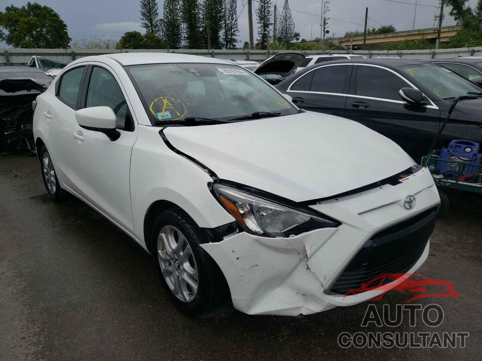 TOYOTA YARIS 2017 - 3MYDLBYV1HY195551