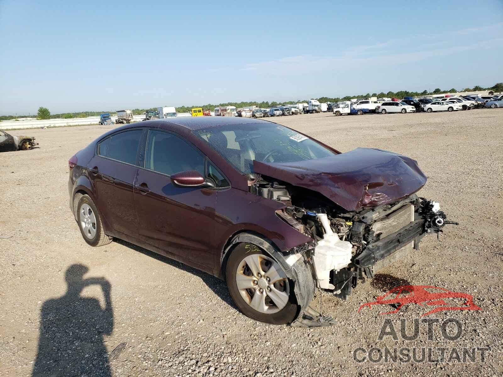 KIA FORTE 2017 - 3KPFK4A73HE085152