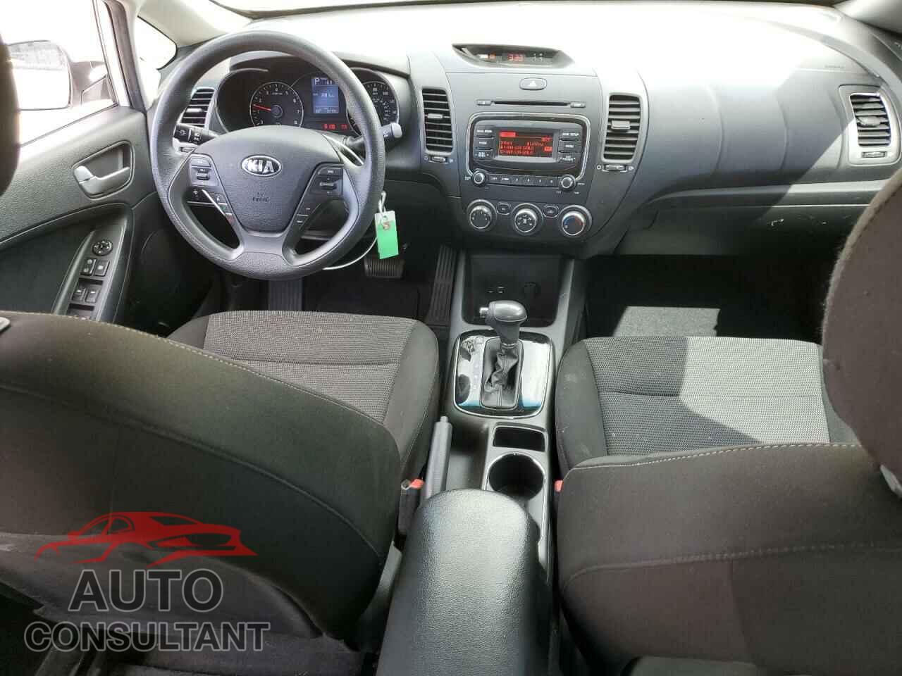 KIA FORTE 2017 - 3KPFK4A74HE067615