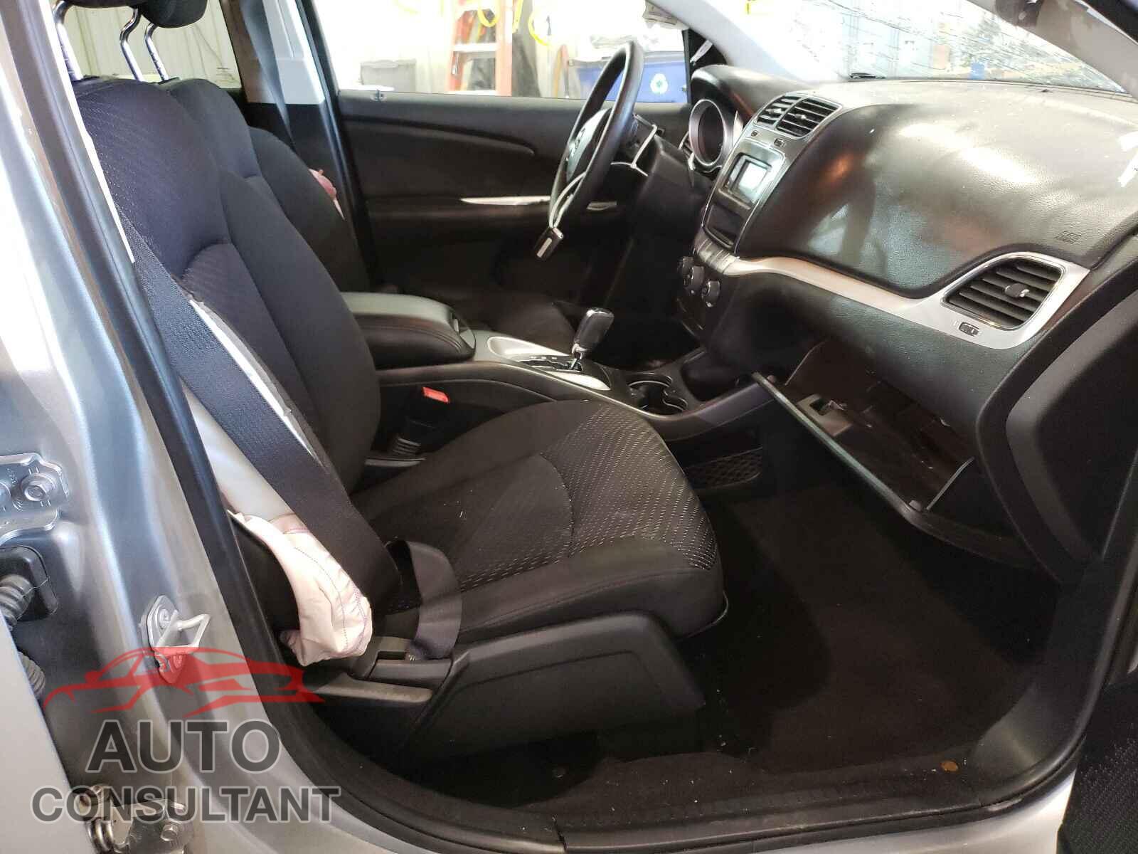 DODGE JOURNEY 2019 - 3C4PDCAB5KT858848