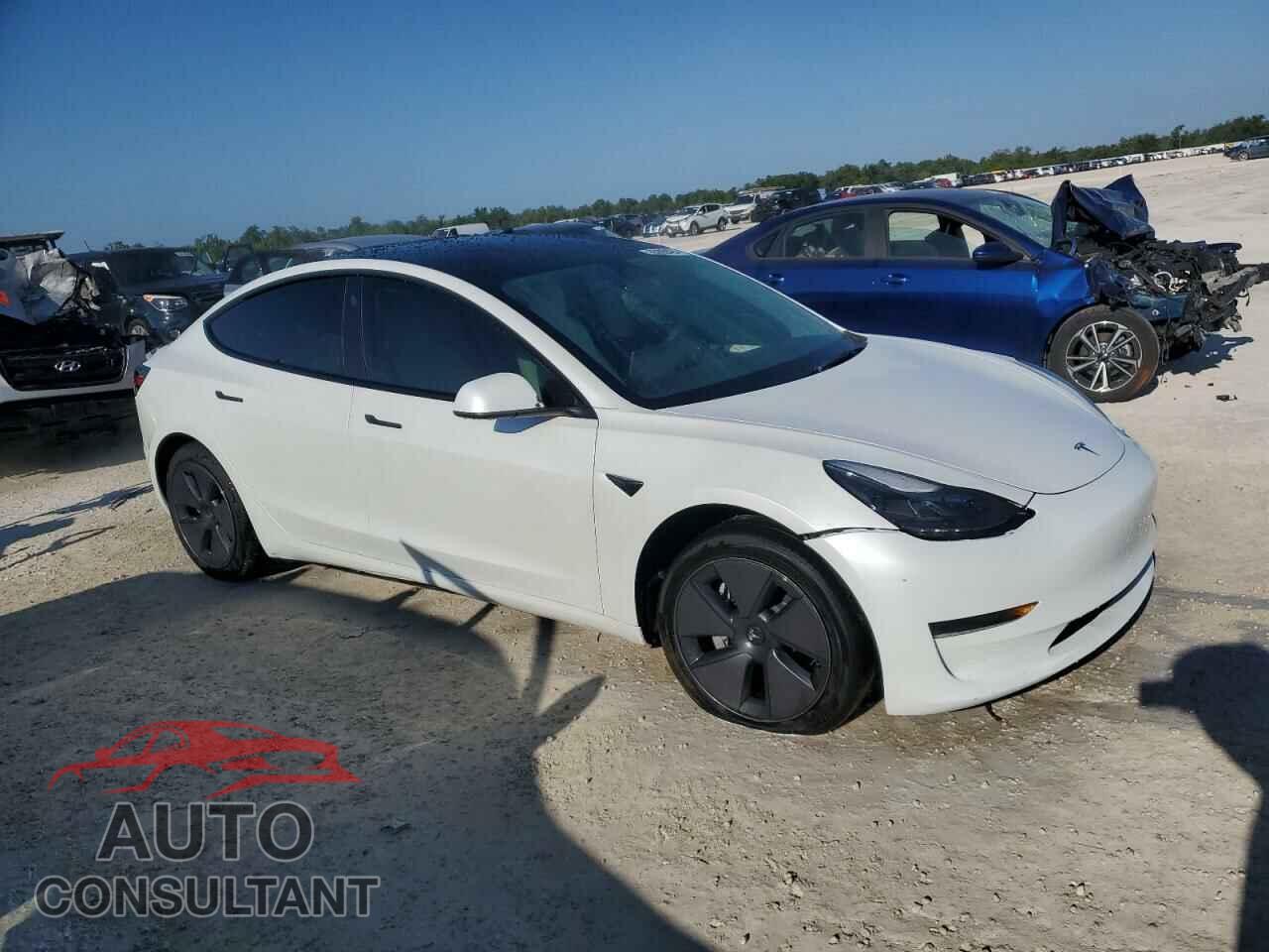 TESLA MODEL 3 2022 - 5YJ3E1EA8NF331424