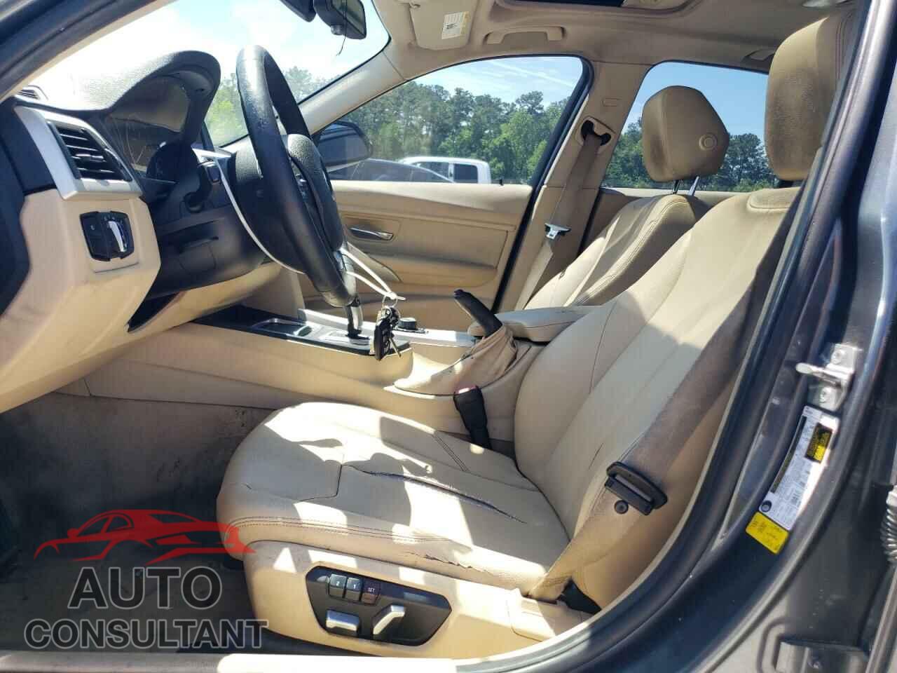 BMW 3 SERIES 2016 - WBA8E1G50GNT35233