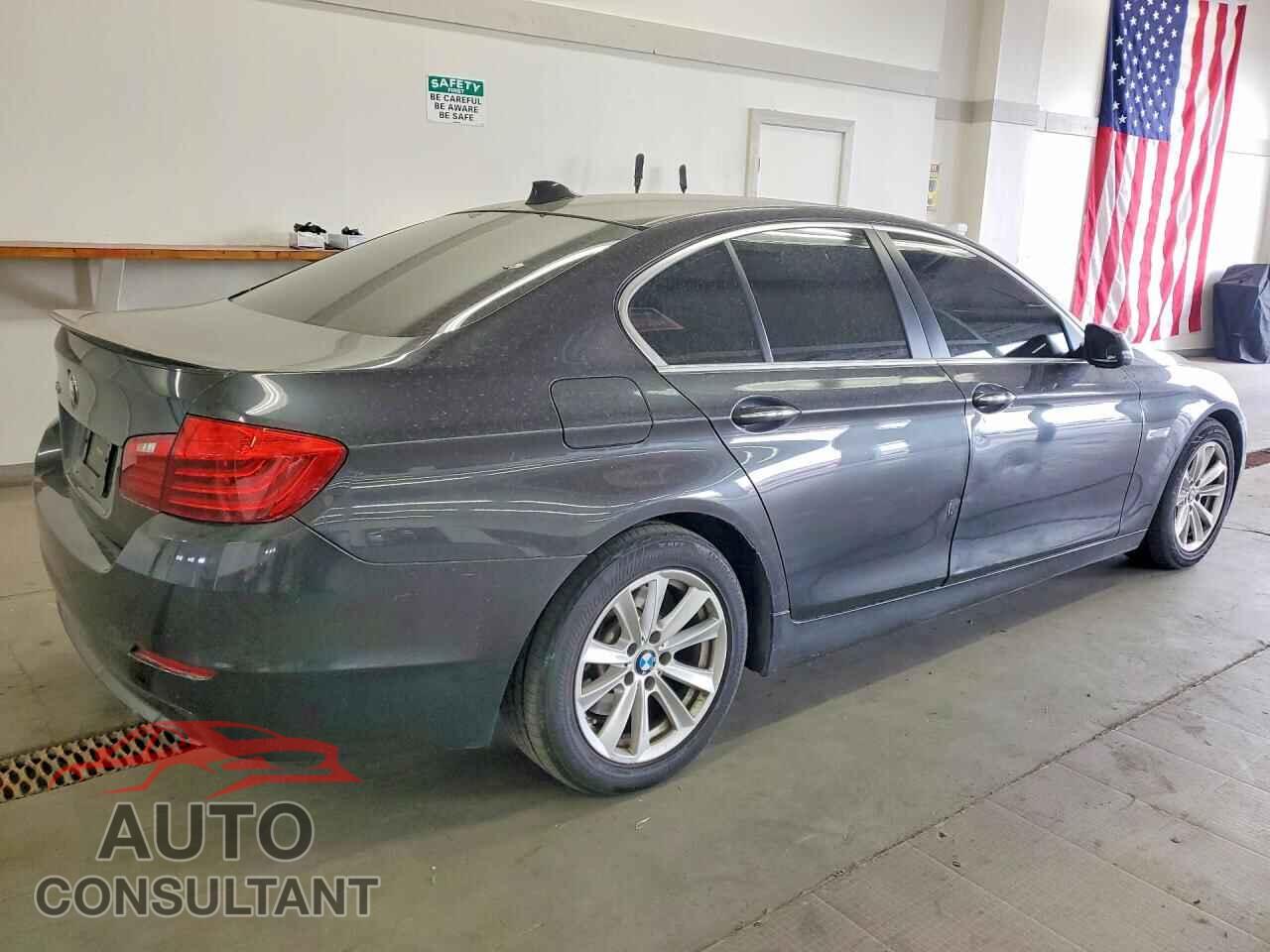 BMW 5 SERIES 2014 - WBA5A7C5XED617101