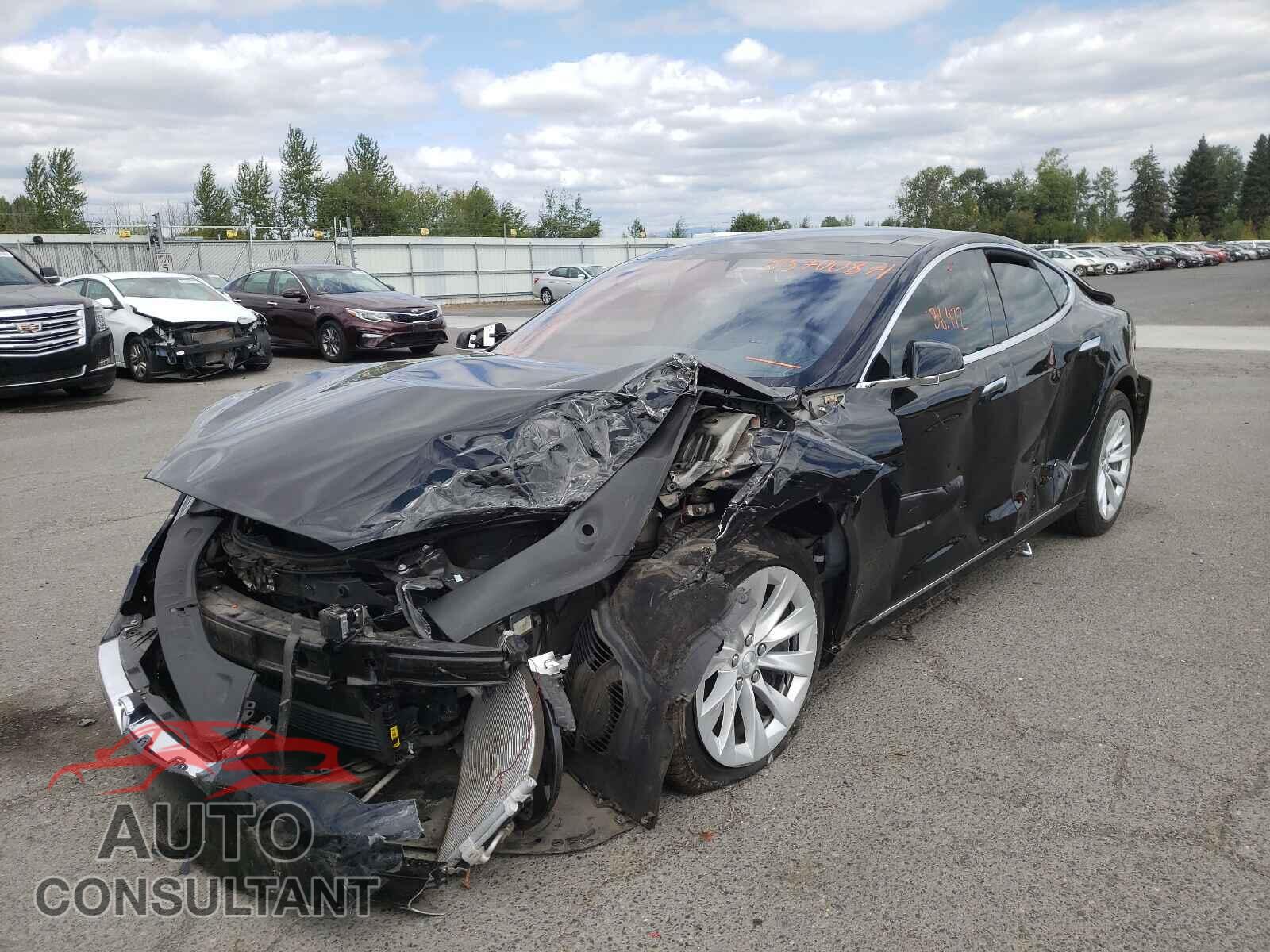 TESLA MODEL S 2017 - 5YJSA1E27HF196523