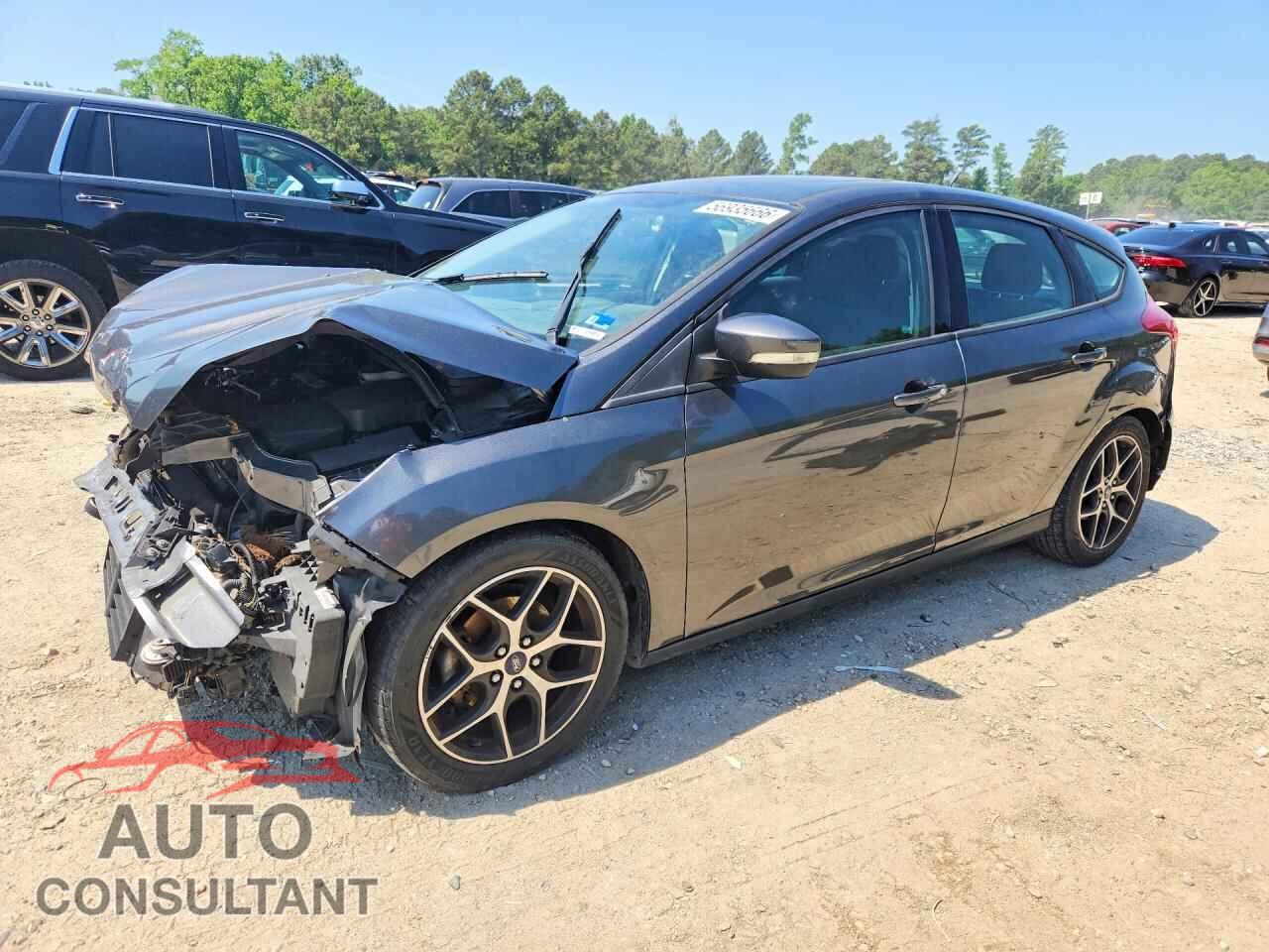 FORD FOCUS 2017 - 1FADP3M2XHL323174