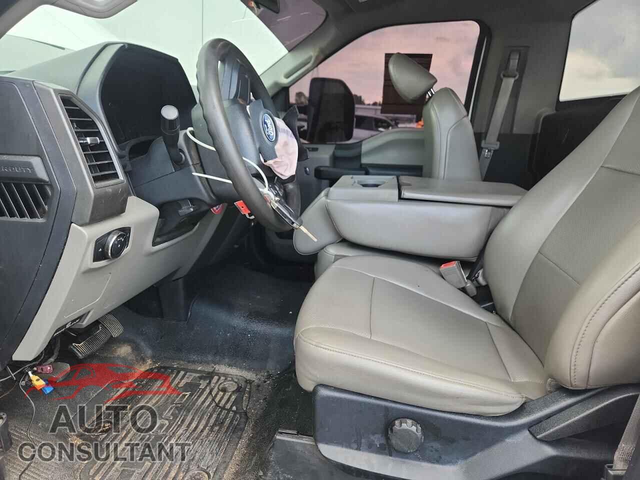FORD F250 2017 - 1FTBF2B60HEF07659