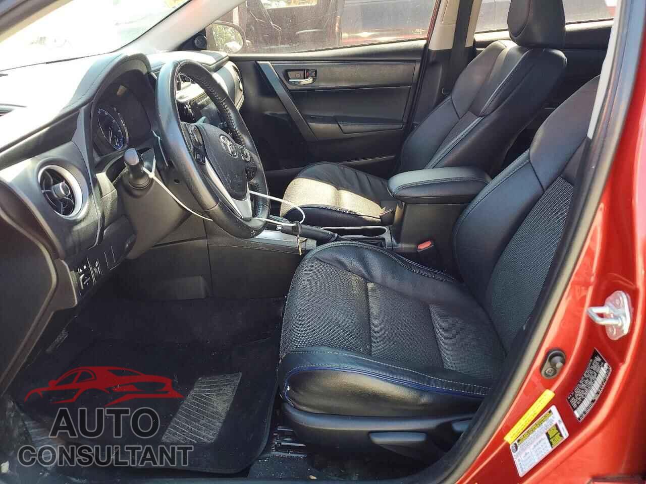 TOYOTA COROLLA 2017 - 5YFBURHEXHP671078