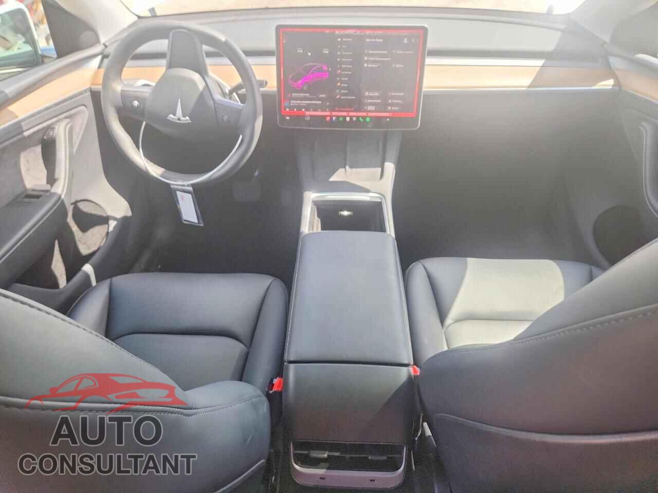 TESLA MODEL Y 2024 - 7SAYGDEE0RA246992