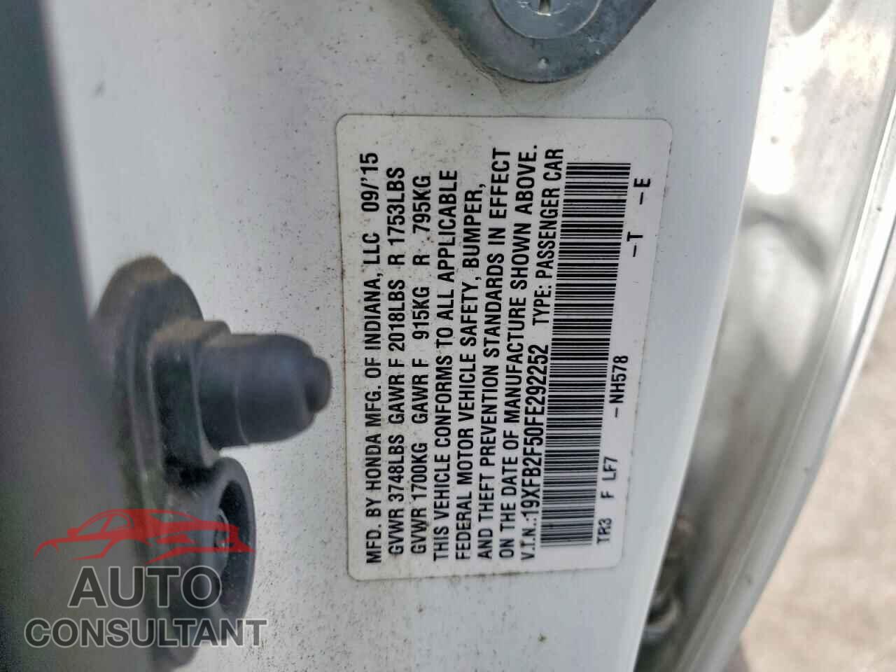 HONDA CIVIC 2015 - 19XFB2F50FE292252